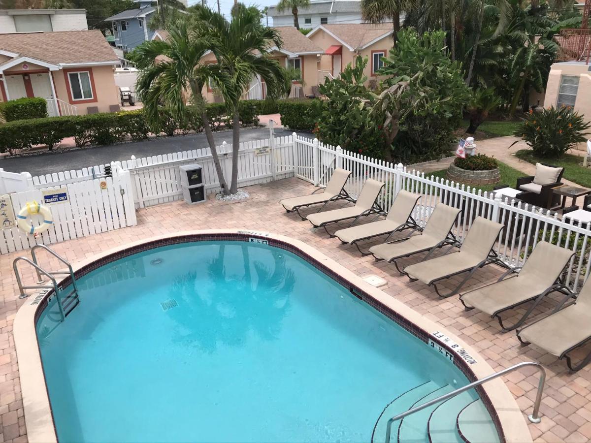 Carlton House Motel And Suites St. Pete Beach Εξωτερικό φωτογραφία