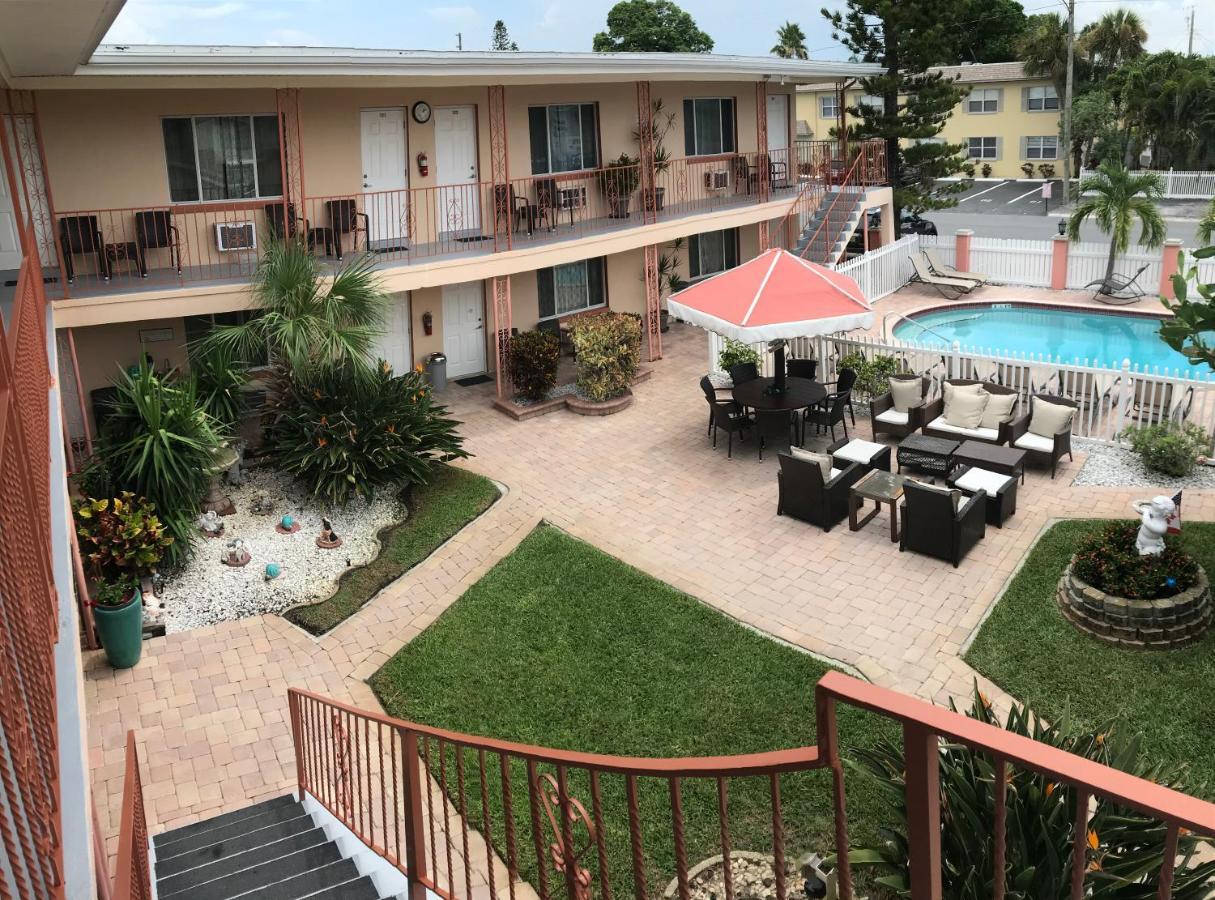 Carlton House Motel And Suites St. Pete Beach Εξωτερικό φωτογραφία