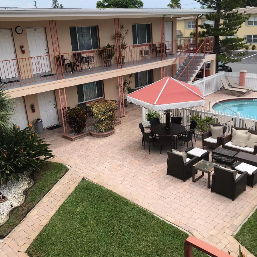 Carlton House Motel And Suites St. Pete Beach Εξωτερικό φωτογραφία