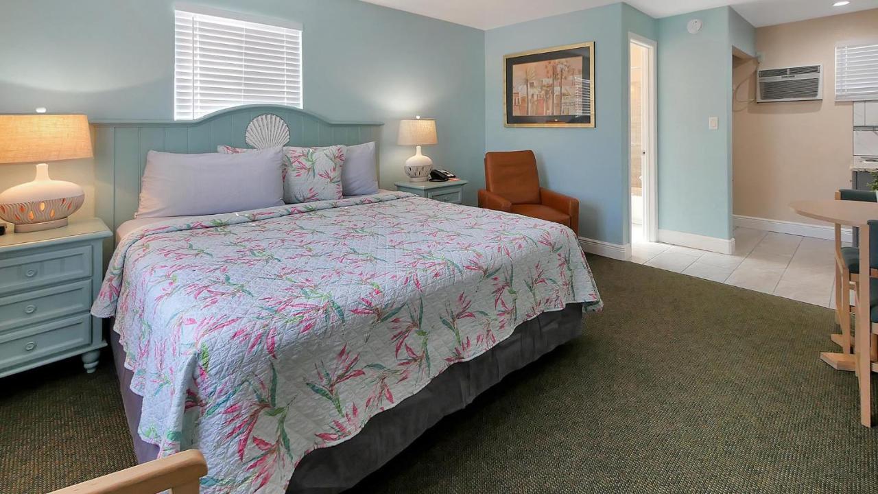 Carlton House Motel And Suites St. Pete Beach Εξωτερικό φωτογραφία